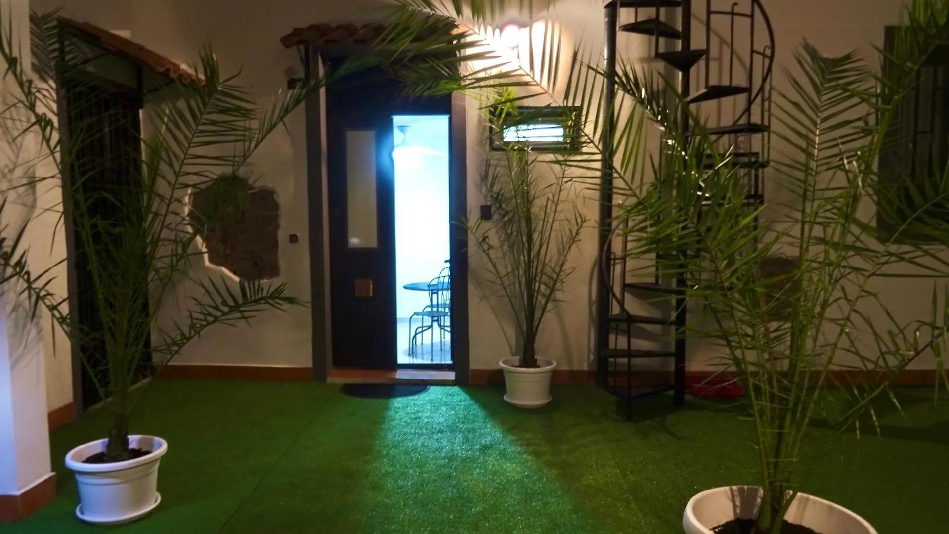 Apartments Station Self Check-In Aeroporto di Catania Fontana Rossa
