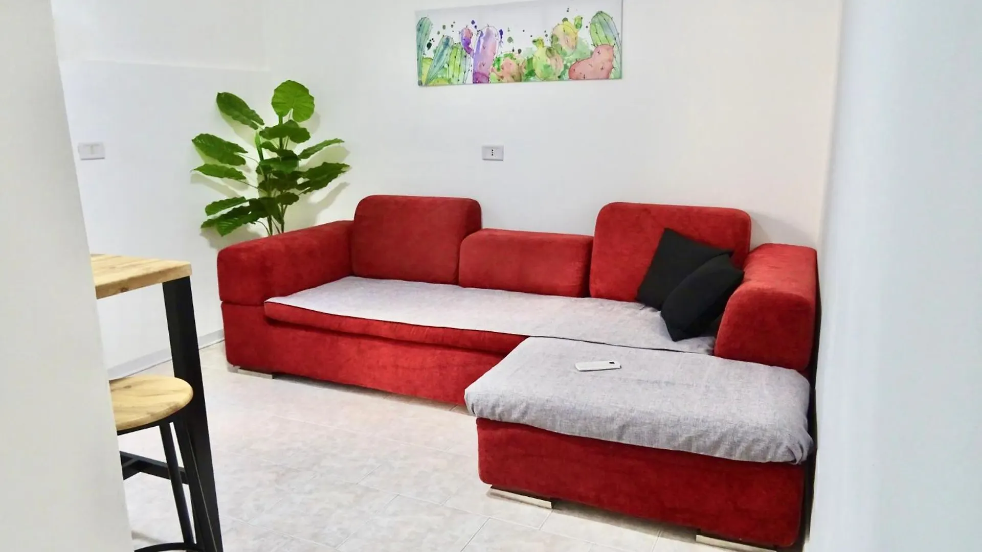 Apartments Station Self Check-In Aeroporto di Catania Fontana Rossa
