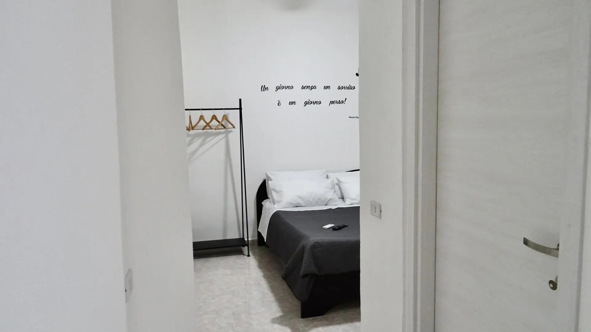 Apartments Station Self Check-In Catania